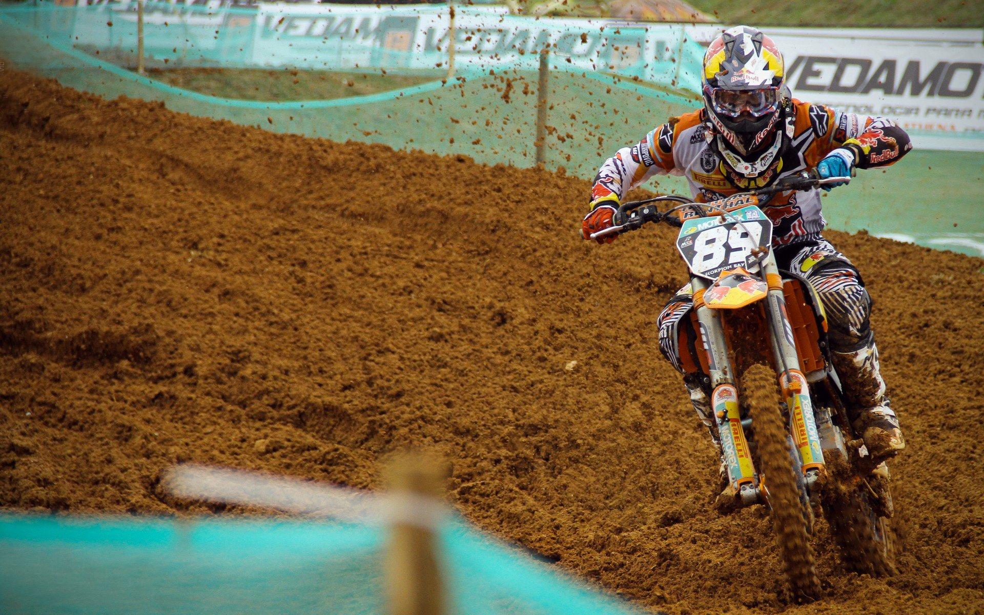 前UFC女王隆达·罗西跨界拳坛？多方消息证实其正与不败拳王凯蒂·泰勒洽谈世纪对决